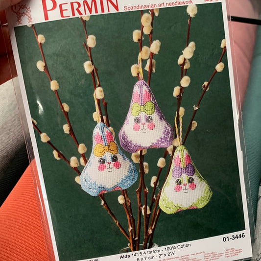 Kaninir at hanga upp