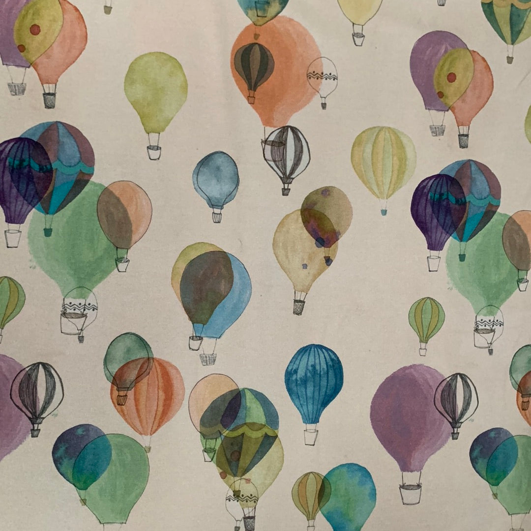 Sandfarva við luftballónum