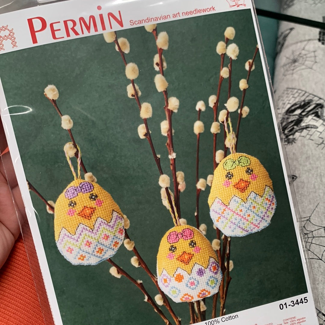 Høsnarungar at hanga upp