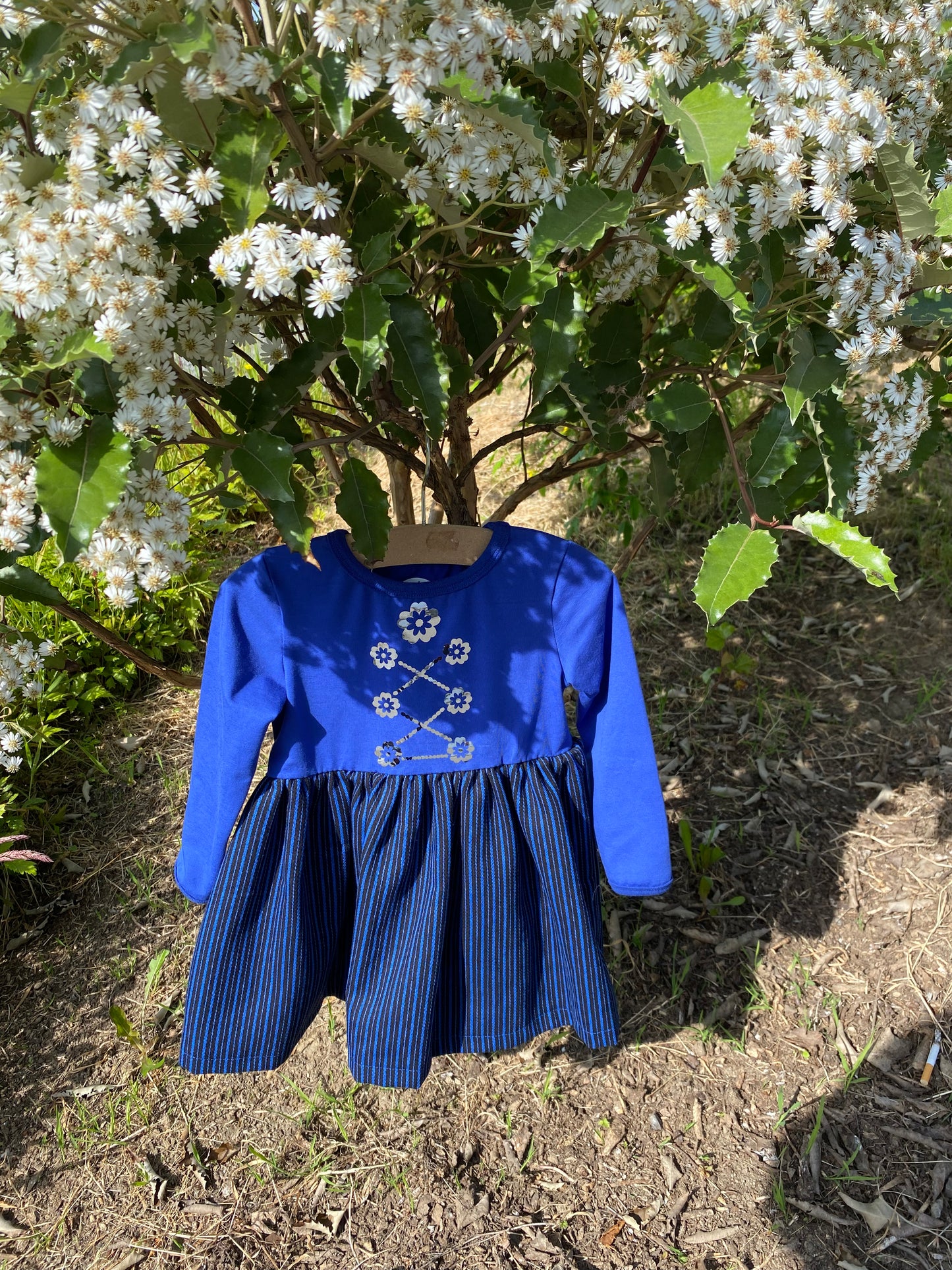 Føroyskur kjóli við prenti