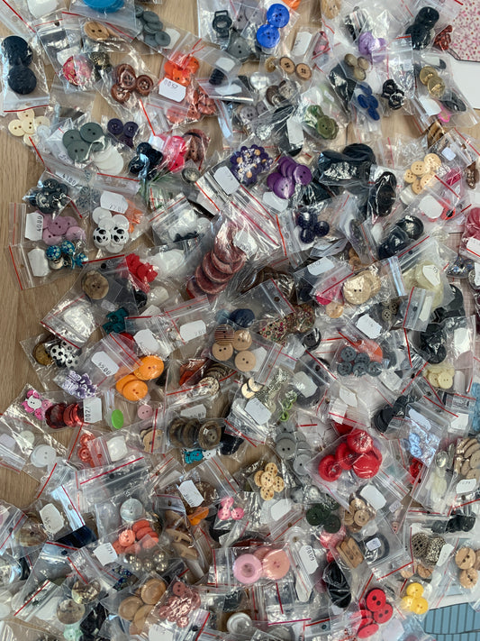 Eydnupakki við knappum